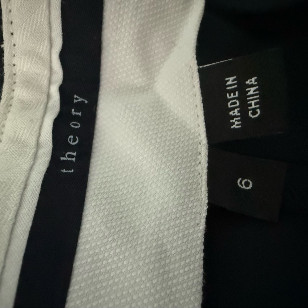 Theory Designer Black silk dress pants sleek seam stylish - Picture 2 of 11